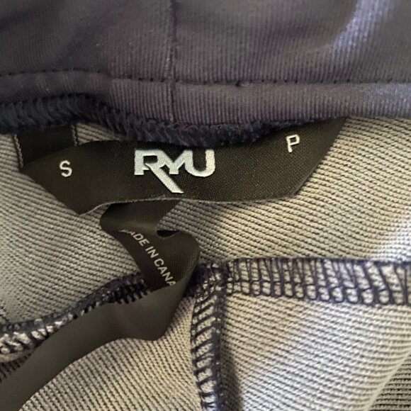 RYU Athletic Pants with Zippered Pockets Navy Small - Picture 5 of 9
